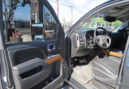 2017 Chevrolet Silverado 2500HD - Image 24