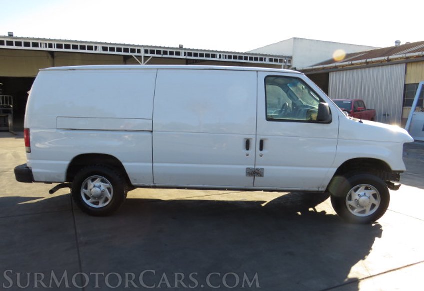 2011 Ford Econoline Cargo Van - Image 6