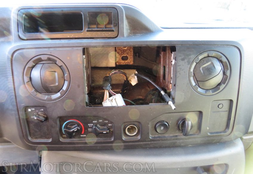 2011 Ford Econoline Cargo Van - Image 29