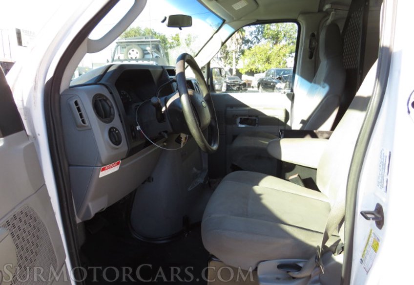 2011 Ford Econoline Cargo Van - Image 22