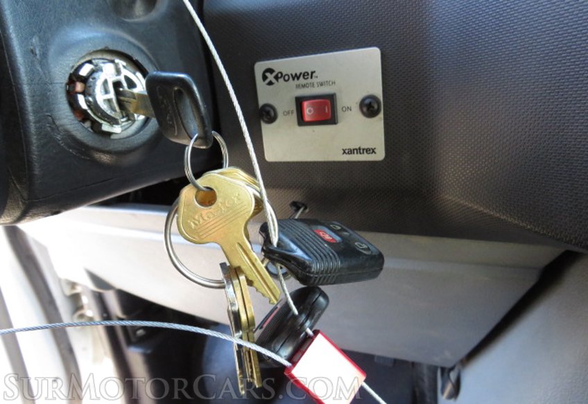 2011 Ford Econoline Cargo Van - Image 33