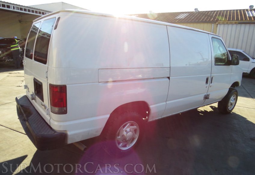 2011 Ford Econoline Cargo Van - Image 9