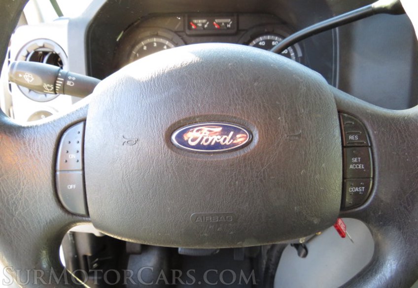 2011 Ford Econoline Cargo Van - Image 30