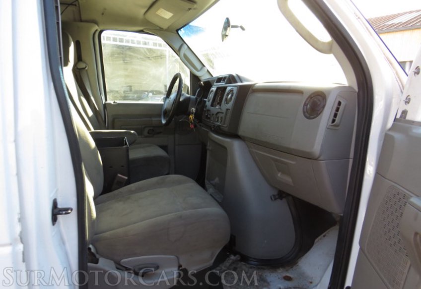 2011 Ford Econoline Cargo Van - Image 23