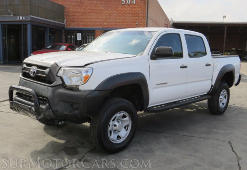 2015 Toyota Tacoma - Image 4