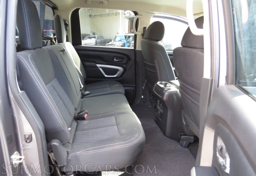 2018 Nissan Titan - Image 31