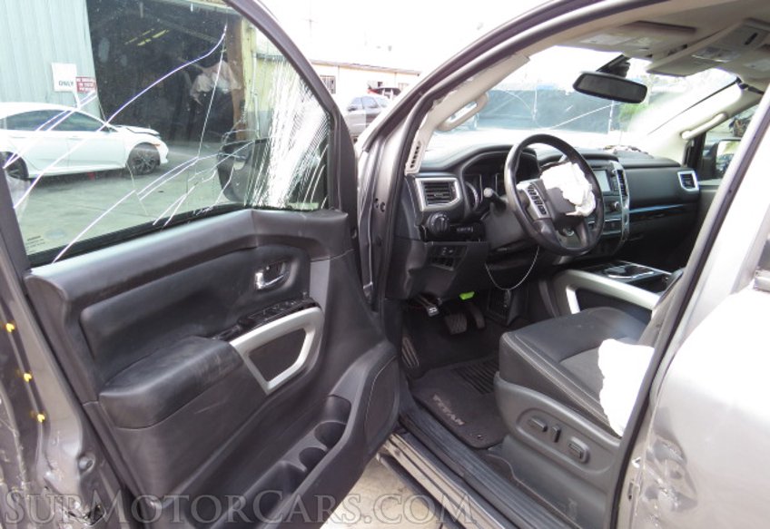 2018 Nissan Titan - Image 22