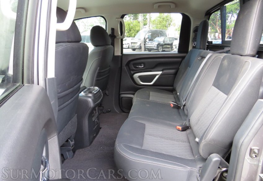 2018 Nissan Titan - Image 30
