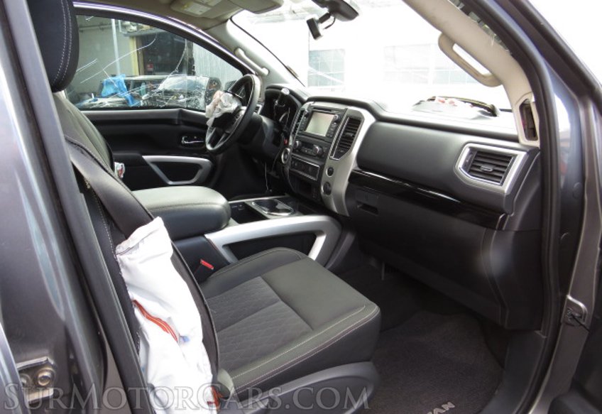 2018 Nissan Titan - Image 29