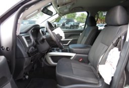 2018 Nissan Titan - Image 26