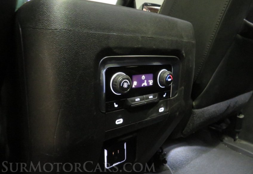 2021 Chevrolet Suburban - Image 47