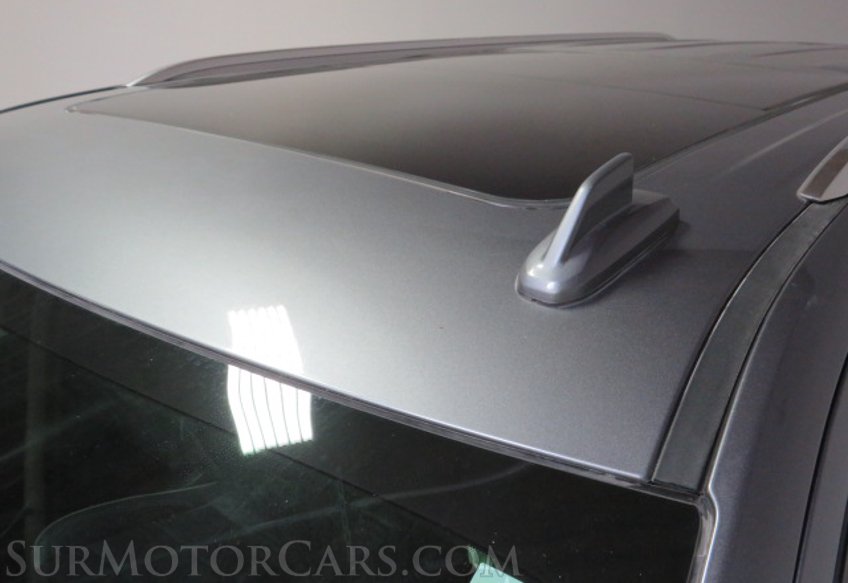 2021 Chevrolet Suburban - Image 13