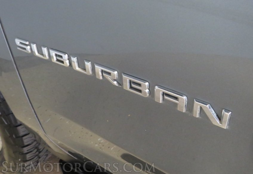 2021 Chevrolet Suburban - Image 18