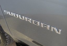 2021 Chevrolet Suburban - Image 18