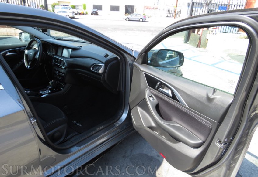 2019 Infiniti QX30 - Image 25