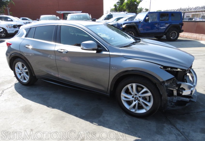 2019 Infiniti QX30 - Image 4