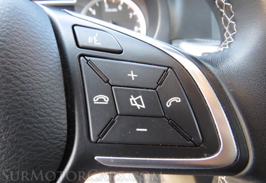 2019 Infiniti QX30 - Image 37