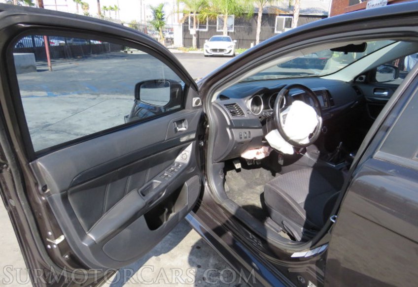 2015 Mitsubishi Lancer Evolution - Image 18