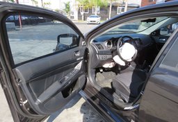 2015 Mitsubishi Lancer Evolution - Image 18