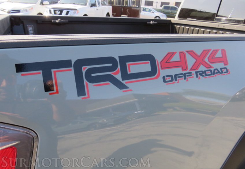 2022 Toyota Tacoma 4WD - Image 17