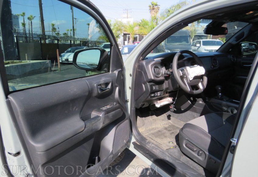 2022 Toyota Tacoma 4WD - Image 22
