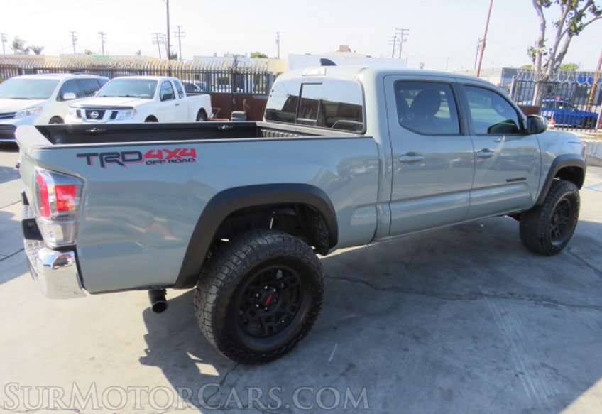 2022 Toyota Tacoma 4WD - Image 10