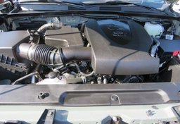 2022 Toyota Tacoma 4WD - Image 52