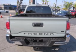2022 Toyota Tacoma 4WD - Image 8