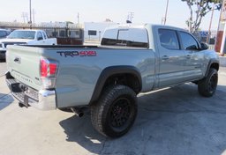 2022 Toyota Tacoma 4WD - Image 9