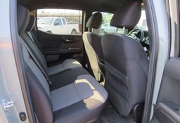 2022 Toyota Tacoma 4WD - Image 33