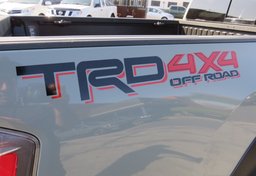 2022 Toyota Tacoma 4WD - Image 17