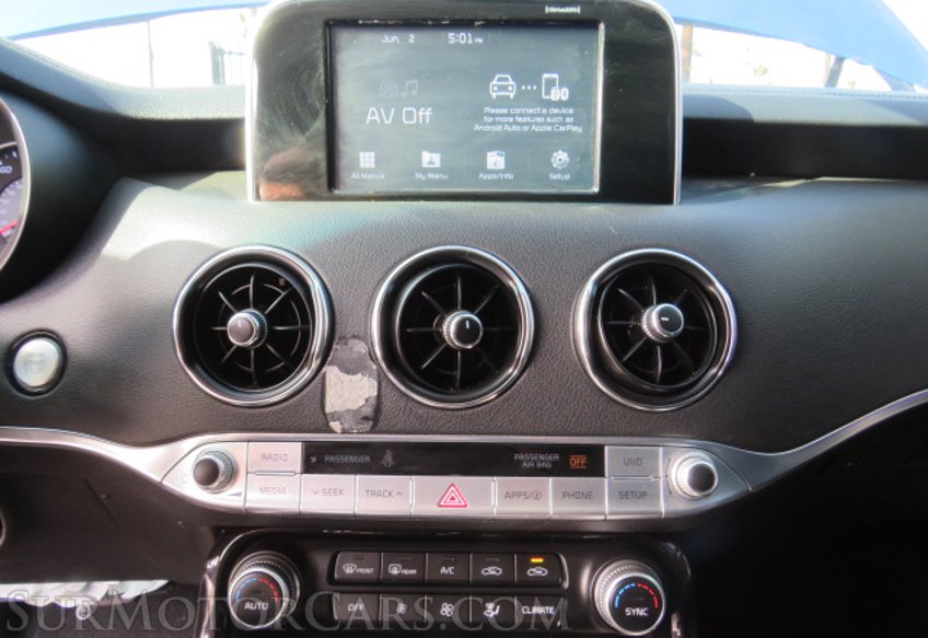 2019 Kia Stinger - Image 38