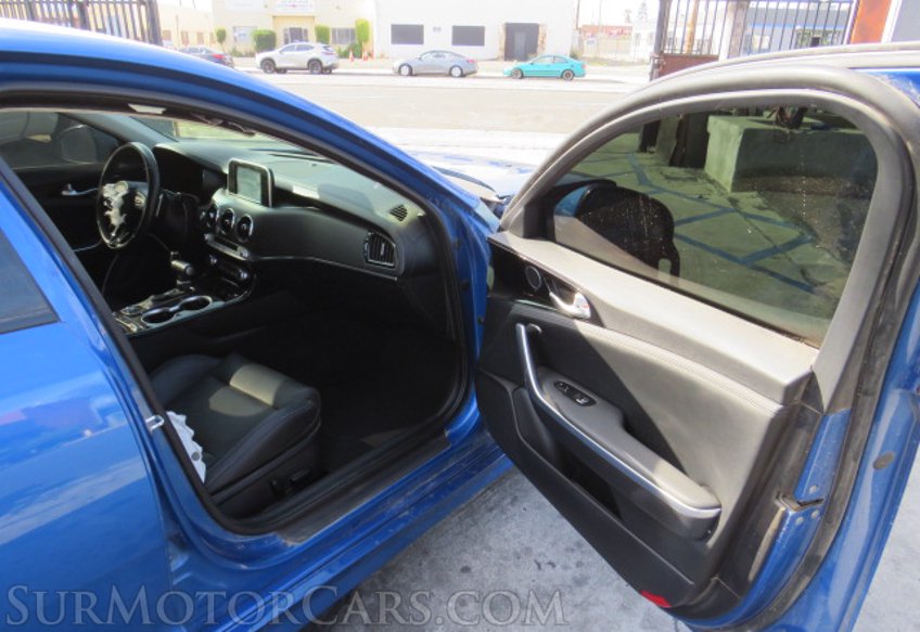 2019 Kia Stinger - Image 22