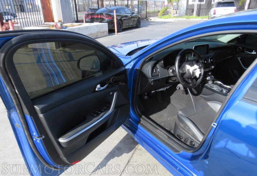 2019 Kia Stinger - Image 21