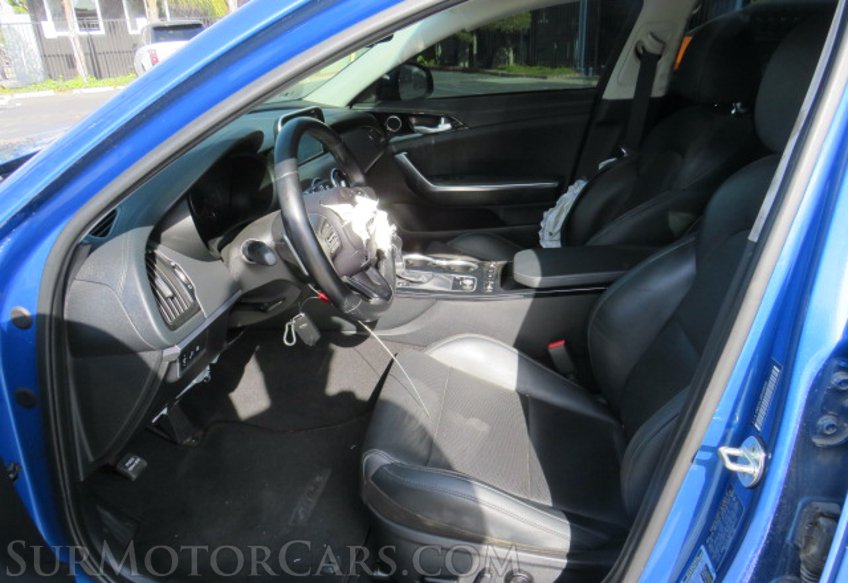 2019 Kia Stinger - Image 23