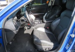 2019 Kia Stinger - Image 25