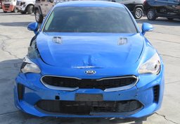 2019 Kia Stinger - Image 15