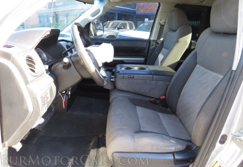 2014 Toyota Tundra  Truck - Image 25