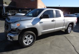 2014 Toyota Tundra  Truck - Image 4