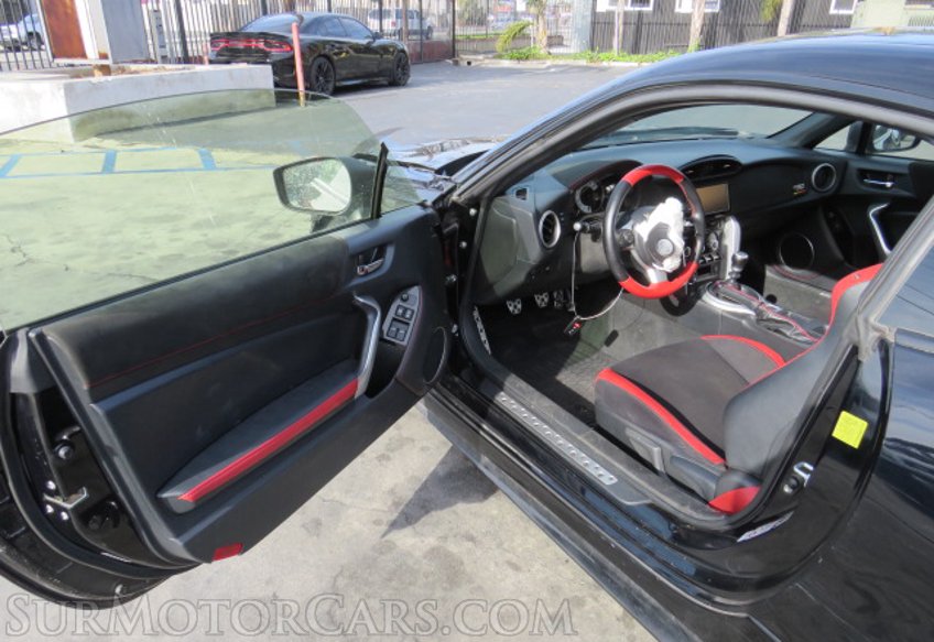 2019 Toyota 86 - Image 16