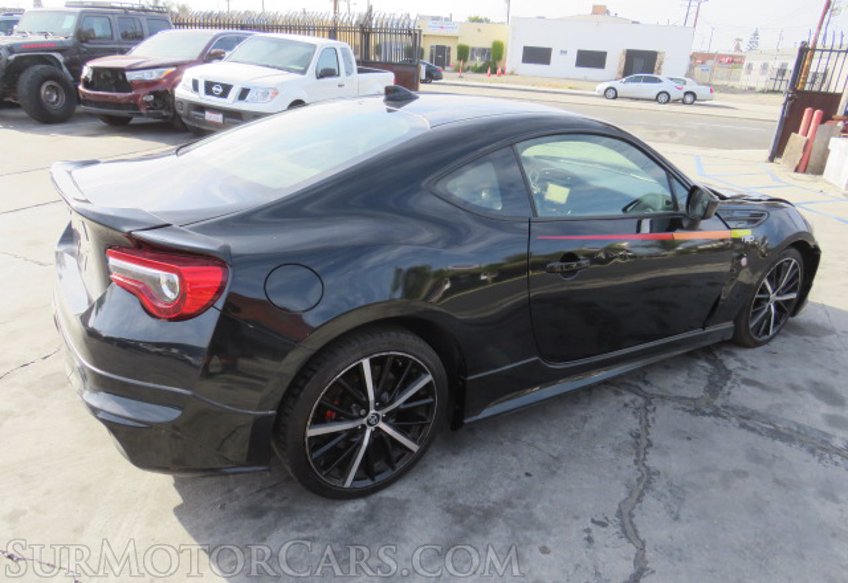 2019 Toyota 86 - Image 10