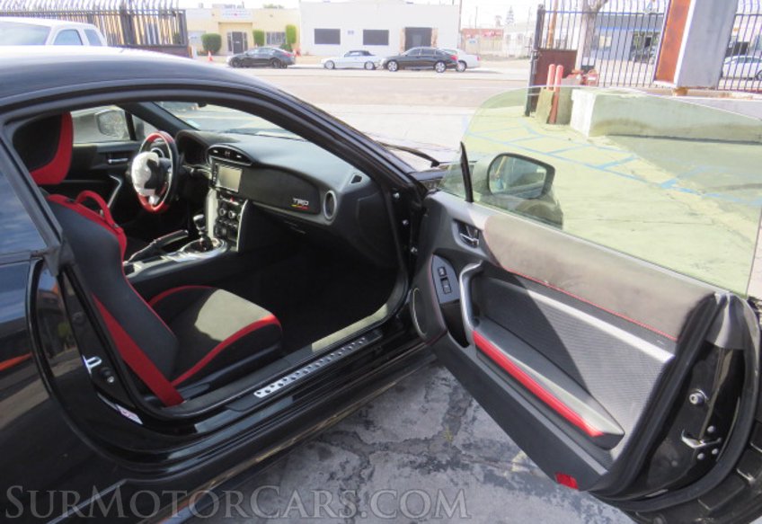 2019 Toyota 86 - Image 17