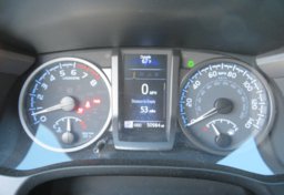 2021 Toyota Tacoma 4WD - Image 34