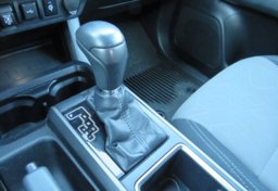 2021 Toyota Tacoma 4WD - Image 36