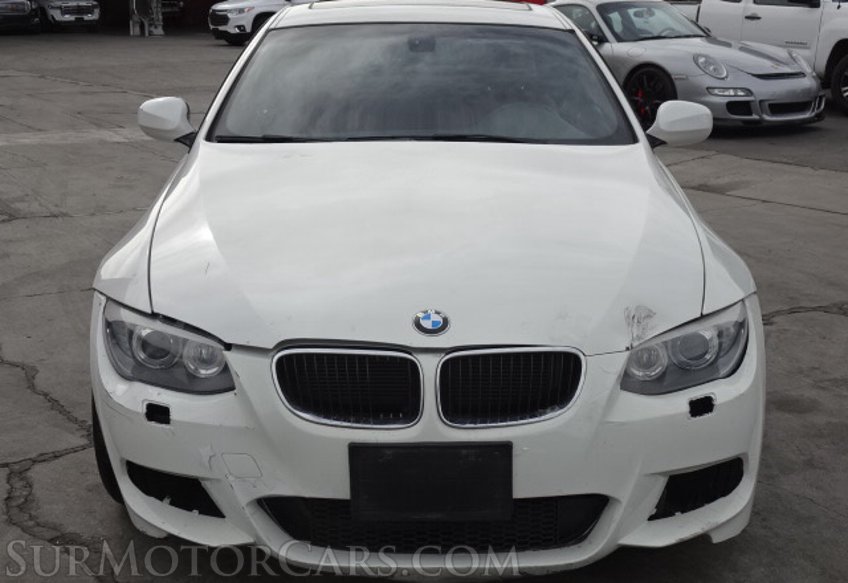 2013 BMW 3 Series - Image 9