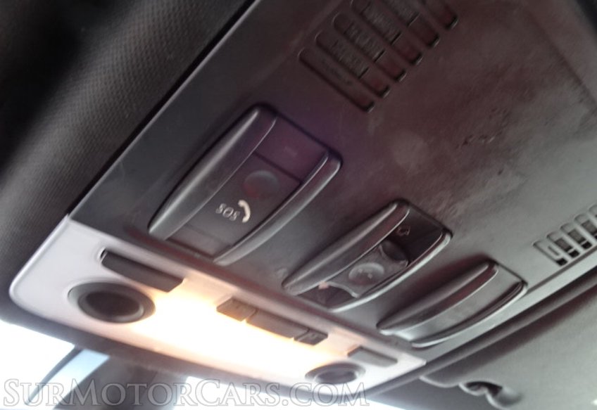 2013 BMW 3 Series - Image 39