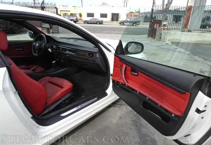 2013 BMW 3 Series - Image 18