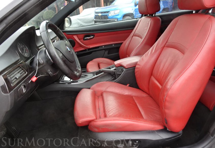2013 BMW 3 Series - Image 19