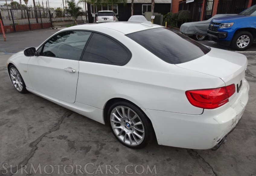 2013 BMW 3 Series - Image 5