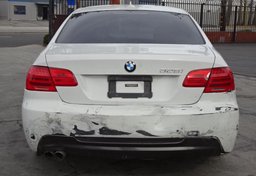 2013 BMW 3 Series - Image 10